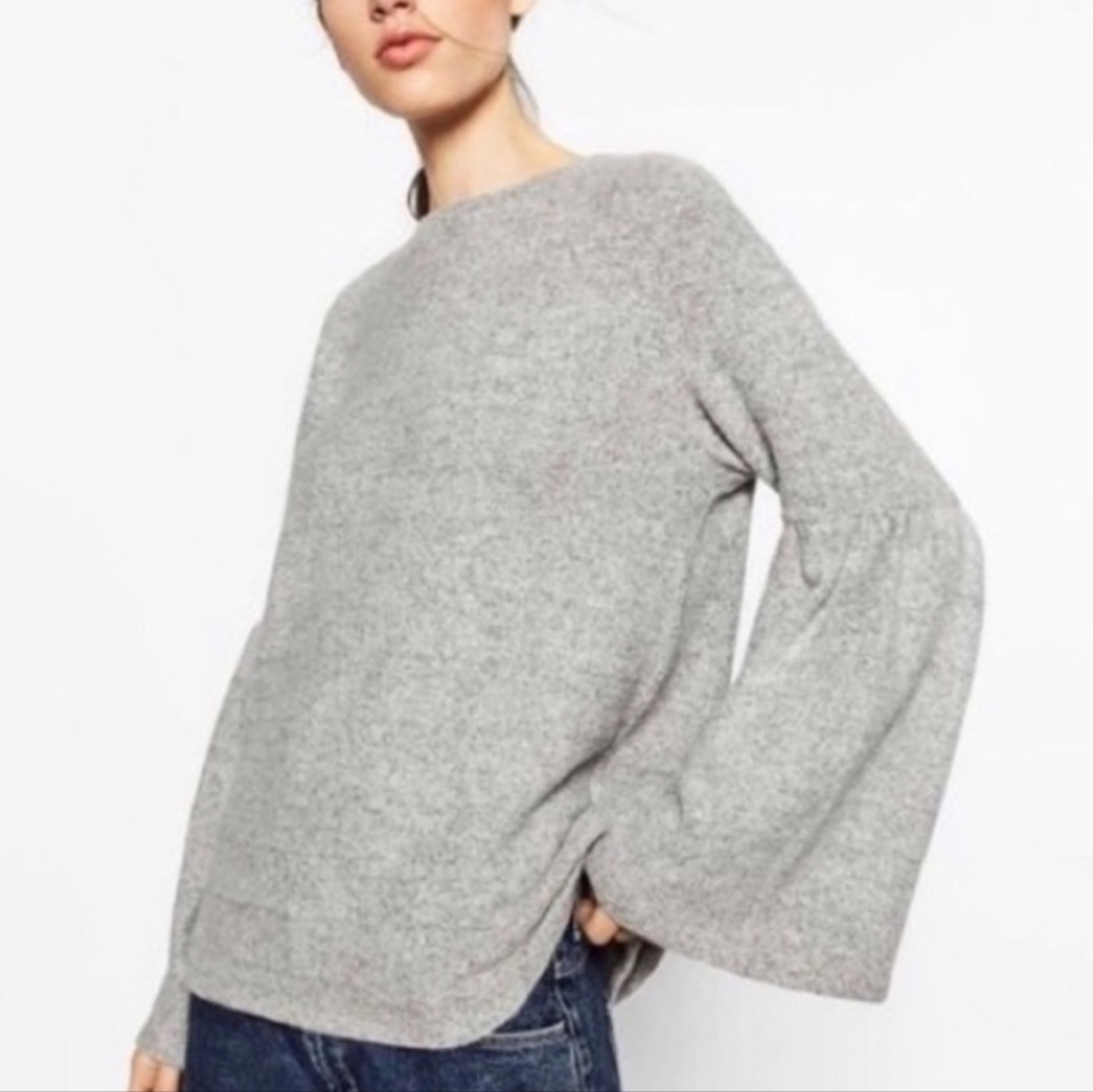 ZARA Trafaluc Soft Touch Knit Bell Sleeve Sweater Gray Oversized Women's Medium
